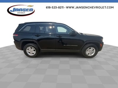 2025 Jeep Grand Cherokee Laredo 4x4
