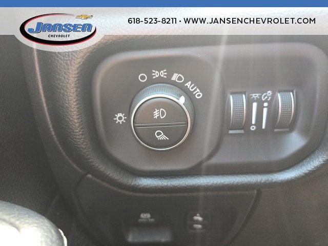 2025 RAM 1500 Laramie Crew Cab 4x4 5'7" Box