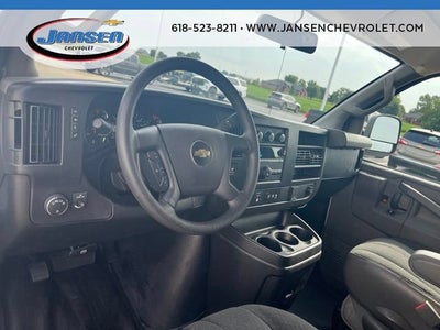 2025 Chevrolet Express Cargo WT