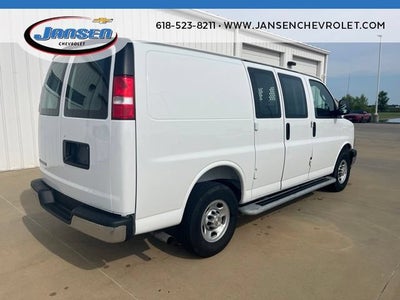 2025 Chevrolet Express Cargo WT
