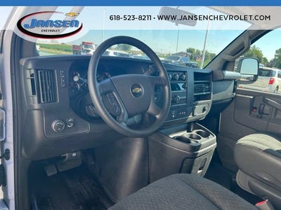 2025 Chevrolet Express Cargo WT
