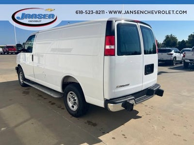 2025 Chevrolet Express Cargo WT