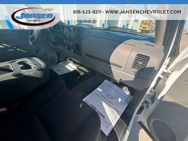 2010 GMC Sierra 3500 HD Chassis Cab WT