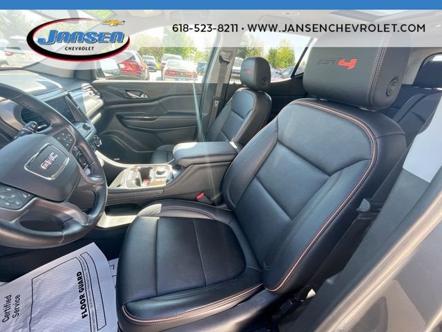 2021 GMC Acadia AT4