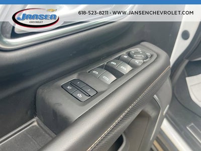 2022 GMC Yukon XL AT4