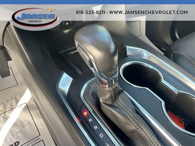 2022 Chevrolet Traverse LT Leather