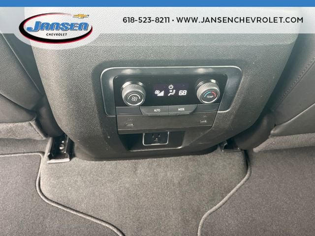 2025 Chevrolet Suburban RST