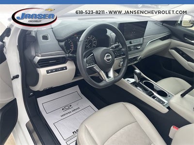 2024 Nissan Altima SL FWD