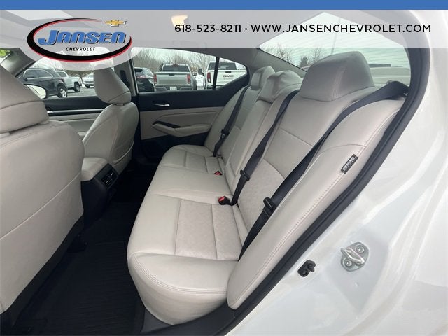 2024 Nissan Altima SL FWD