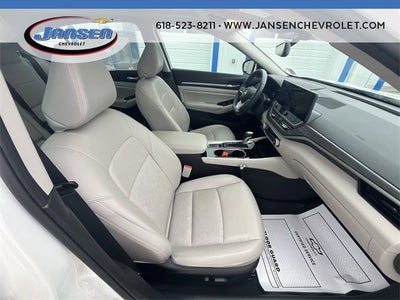 2024 Nissan Altima SL FWD