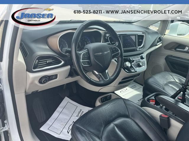 2019 Chrysler Pacifica Touring L