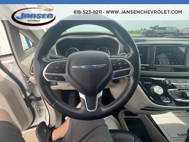 2019 Chrysler Pacifica Touring L
