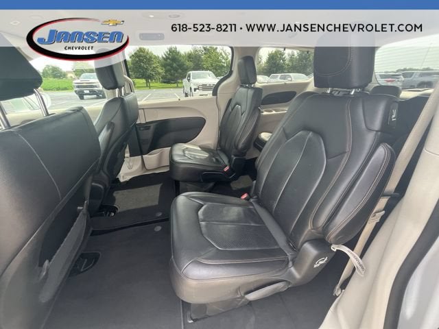 2019 Chrysler Pacifica Touring L