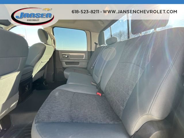 2018 RAM 1500 Big Horn Crew Cab 4x4 5'7" Box