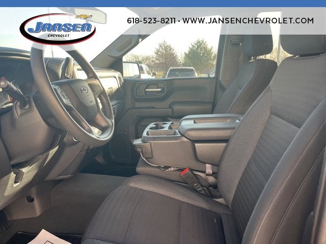 2022 Chevrolet Silverado 1500 Custom Trail Boss