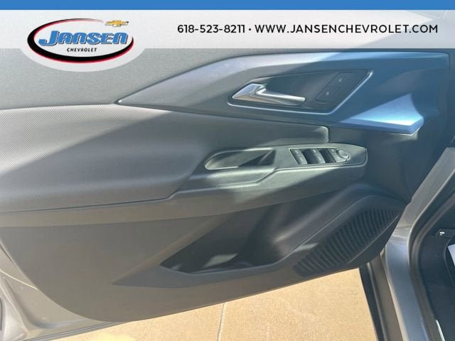 2025 Chevrolet Equinox EV LT