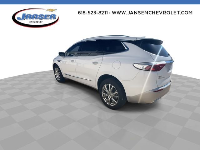 2023 Buick Enclave Essence