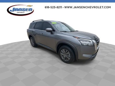 2024 Nissan Pathfinder SV