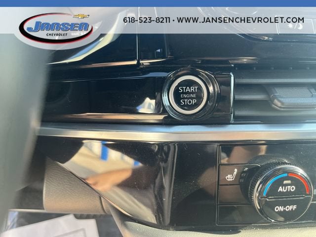 2023 Nissan Pathfinder SL 4WD